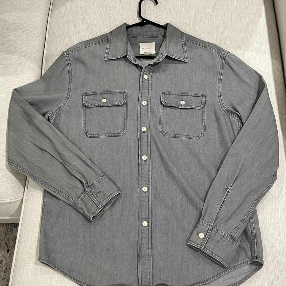 American Eagle Gray Denim Men's button down Shirt - Picture 2 of 8